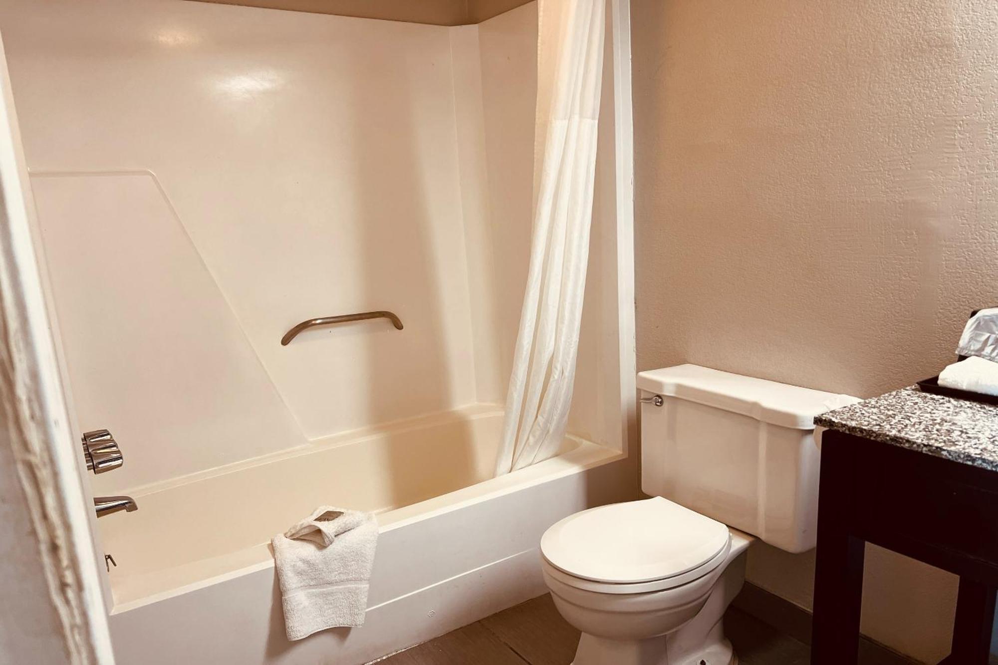 Cambridge Inn Oklahoma City Extérieur photo
